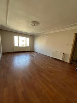 Bergama Böblingen Caddesinde 3+1 Kiralık Daire