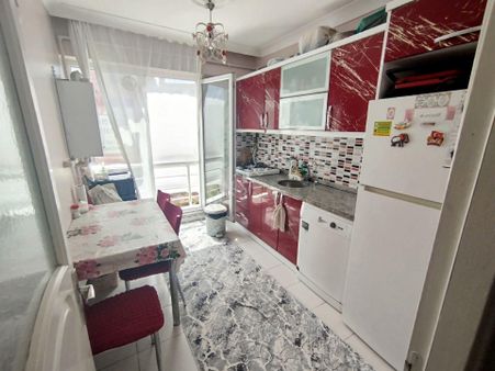 Çorlu Hıdırağa Mh Tahtalı Cami Yakını 2+1 90m2 3 Kat 15 Yıllık