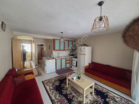 Haydar Emlaktan Yenicede Eşyalı,havuzlu Sitede Orta Kat Daire