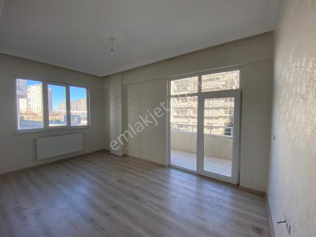 Mega Gayrimenkul'den Beykent'te 3+1satılık Daire...