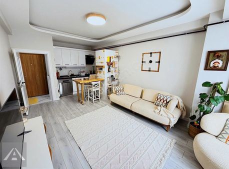 Maltepe Merkezi Konum Ara Kat Yüksek Kira Getirili 1+1