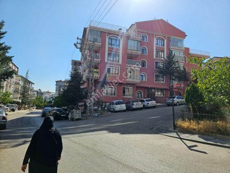 Keçiören Turyap 'tan Şehit Kubilay Mah. 3+1 Asansörlü Kilerli