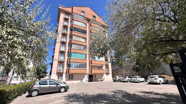 Nilüfer Üçevler'de Merkezi Konumda 3+1 Kiralık Daire