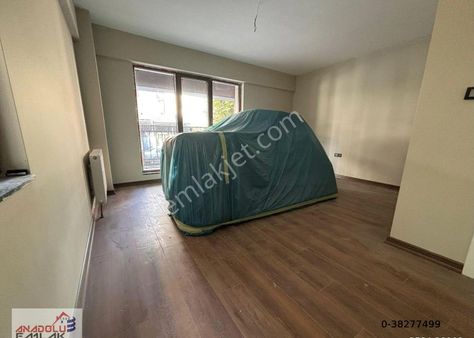 Bahçelievlerde 6. Caddeye Çok Yakın 1+1 Ön Yeni Binada