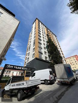 Merkezi Konumda Sitede Otoparklı 2+1 Satılık Daire