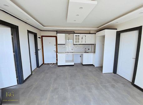 Muradiye Mah. Ana Caddeye Yakın 2+1 Köşe Daire Yatırıma Uygun