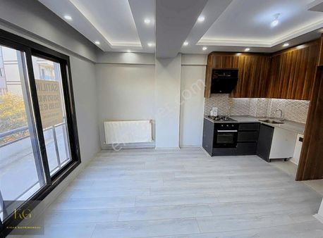 Muradiye Mahallesi Ana Caddeye Yakın 2+1 Arakat Sıfır Daire