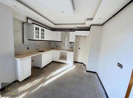 Manisa Yunusemrede Merkeze Yakın Sıfır 1+1 Yüksek Giriş Daire