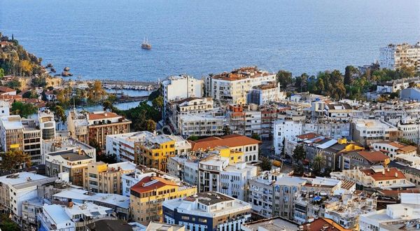 Deniz Manzaralı Cumhuriyet Meydanı Dubleks Satılık Daire