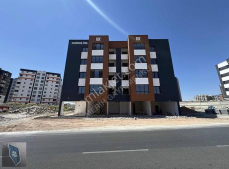 2,5+1 Düşük Katlı Balkonlu Bağımsız Mutfaklı Lüx Daire