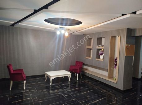 Seğmenler Mahallesi 3+1 Ebeveyn Banyolu Geniş Daire