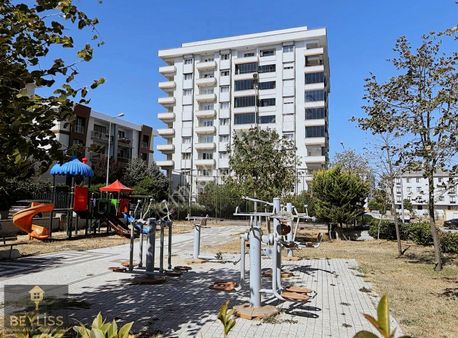 Mimarobada Barış Park Sitesinde 4+1 Geniş Daire