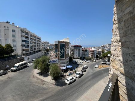 Kuşadası İkiçeşmelik Okulu Civarında 2+1 Masrafsız