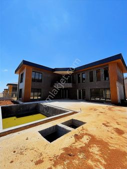 G.antep/ş.bey Sarısalkım Mah Ormanada'da Satılık 10+2 Villalar