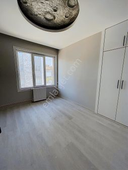 G.antep/ş.kamil Emek Mah Masrafsız Bakımlı Satılık 2+1 Daire