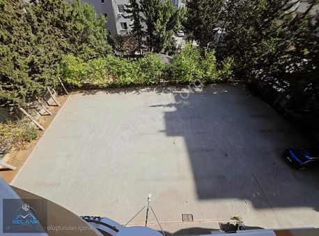 Yurt Mahallesi 4+1 K.mutfak+kiler