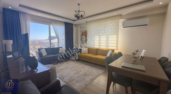 No:10 Gayrimenkul'den Cadde Üstü 3+1 Ebeveyn Banyolu Daire