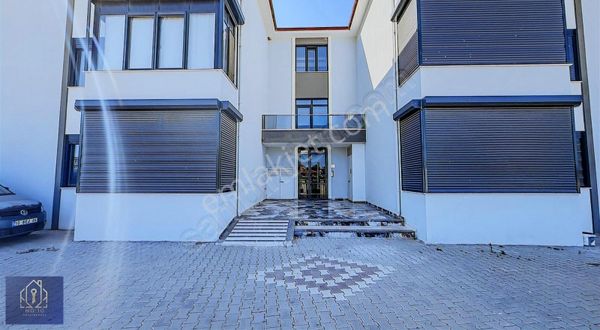 No:10 Gayrimenkulden Kapalı Otoparklı, Çift Banyolu 2+1 Daire