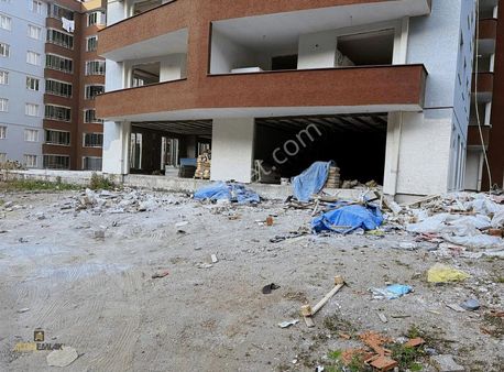 Altın Emlak Trabzon Çukurçayırda Kiralık 250 Metre Kare Dükkan