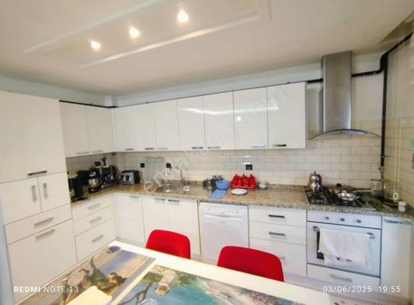 Gürselpaşa"da*4+1*a.mutfak*kilerli*devasa Genişlik Kaçmaz