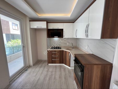 Akçay Oya Gayrimenkul'den İkizçay'da Yüksek Giriş Lüks 1+1 Daire