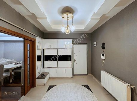 Kadir Saçaklı'dan Sırrın Karşıyaka 5 Oda