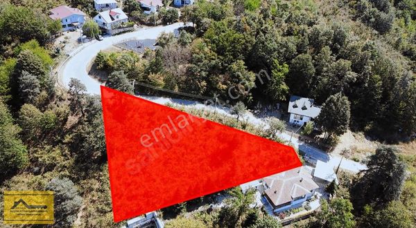 Ruşen Aydın Gayrimenkul'den Kaynaşlı Merkezde Satılık Arsa