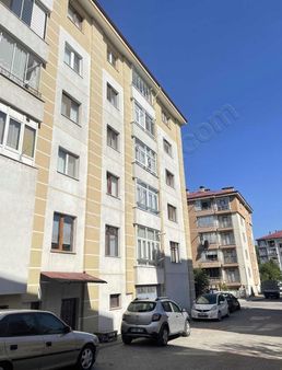 Gölyüzü Mah Satılık 3+1 İçi Yapılı Daire