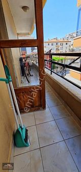 Merkez Emlak 3+1 Kat 2 Ön Cephe Bağımsız 120 M2 Pazar'a Yakın