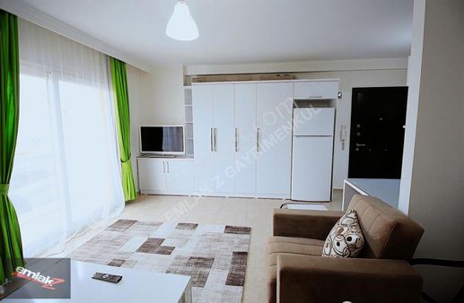 Emlak Z 'den 乂 Üniversite Cad. 乂 Ful Eşyalı 乂site İçi 乂 1+0