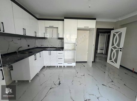 Uzman Gayrimenkulden Migros Karşısı Giriş Kat 3+1 Sıfır