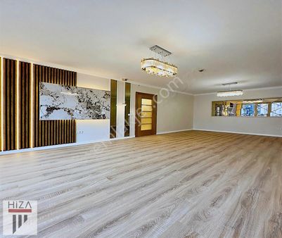 Full Donanımlı Site İçerisinde Ebeveyn Banyolu Acil Satılık 3+1!