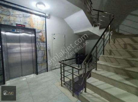 Çakı Yapı Emlaktan 1+1 Eşyalı Kiralık Daire