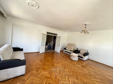 Özkesen Gayrimenkul'den Satılık 3+1 Daire