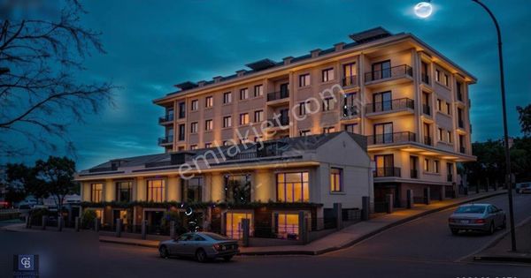 Satılık Arnavutköy Metro Karşısı Site İçinde Lüks 2+1 Daire