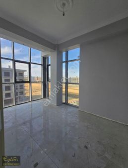 Atatürk Mahallesi'nde Satılık 2+1 Klimalı Fırsat Ofis&konut