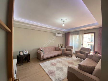 Acill Buca Akıncılar Mah.de 2+1 105m2 Dgazlı Asansörlü Ana Yol Yakını Ferah Satılık Lüx Daire