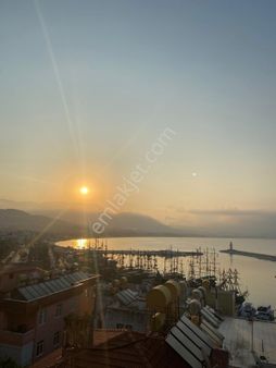 Alanya Çarşı Kale'de Eşyalı Satılık Daire