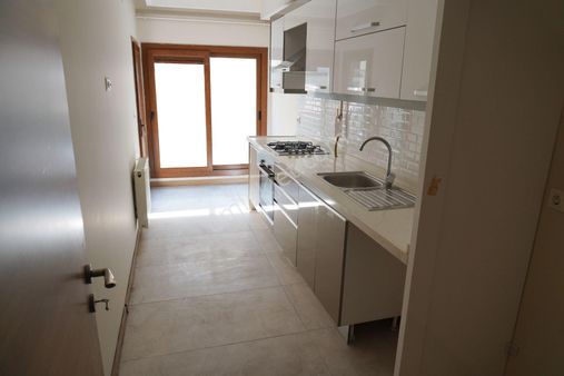 Küçükçiğli De Kiralık Lüx 2+1 Ebeveyn Banyolu+doğalgazlı+çift Balkonlu Çiğli Serkan Dan