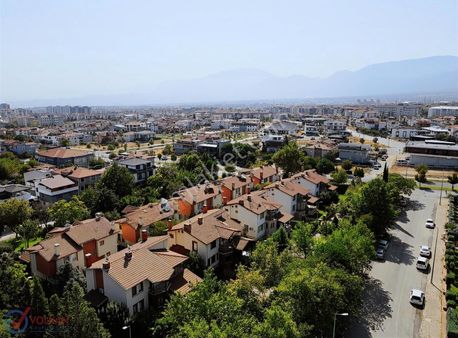 Selçukbey Mahallesi Site İçi Muhteşem Konum 5+1 Kiralık Villa