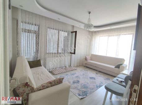 Zafer Mahallesinde 3 Katlı Binanın 2. Katı Satılık