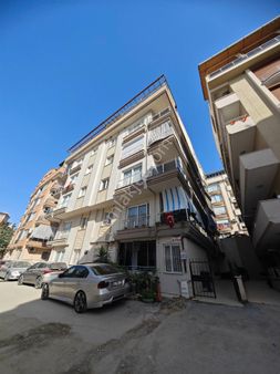 Dikili Ümmetoğlu'ndan Devamlı Kiralık Full Eşyalı Daire 2+1 Denize'150 Metre