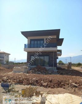 Döşemealtı Çıplaklı Satılık Villa