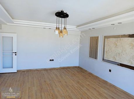 Güven Emlak'tan Yakıncada Lüks 4+1 Kiralık Daire