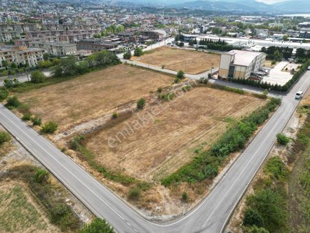 Başiskele'de Kat Karşılığı Müstakil 15110 M² Ticari İmarlı Arsa