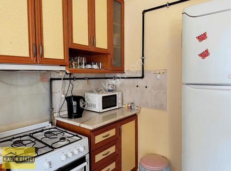 Kadir Dikici'den Tekke Caddesi Üzerinde Eşyalı 2+1 Kiralık Daire