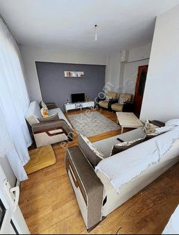 Yaman Gayrimenkulden Sapancada Satılık 4kat Göl Manzaralı Daire