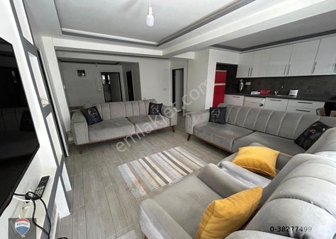 Kuşadası Merkezde Eşyalı Satılık 2+1 Daire