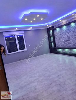 Karasu Yalı Mahallasinde Satılık Fuul Yapılı Kış Bahçeli Triblex