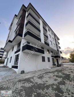 Rönesans Emlak'tan Ulaşıma Yakın Sıfır Eşyalı 1+1 Daire